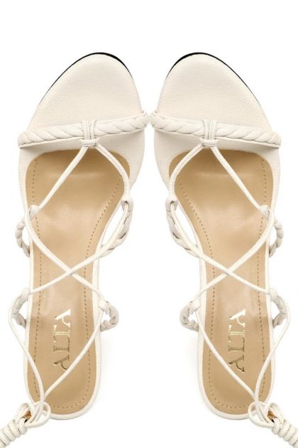 Sussana off white