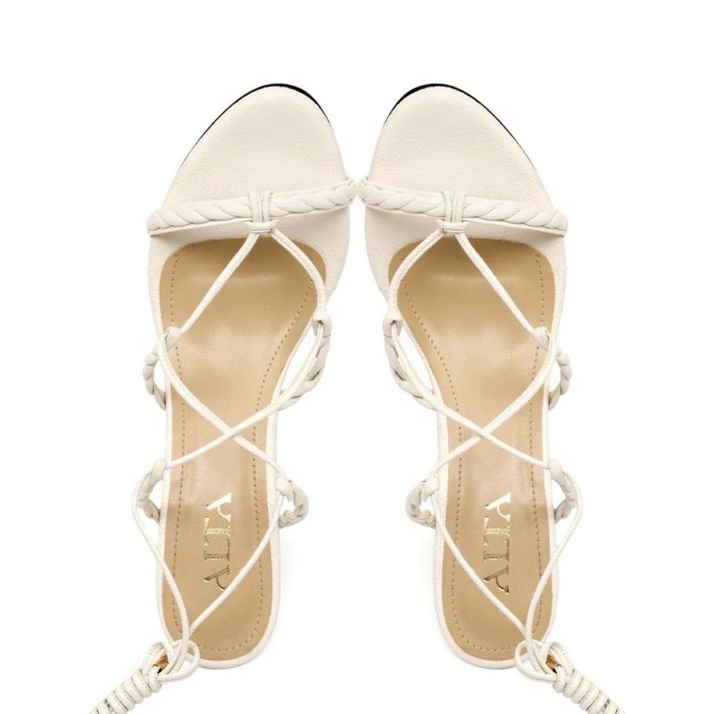Sussana off white