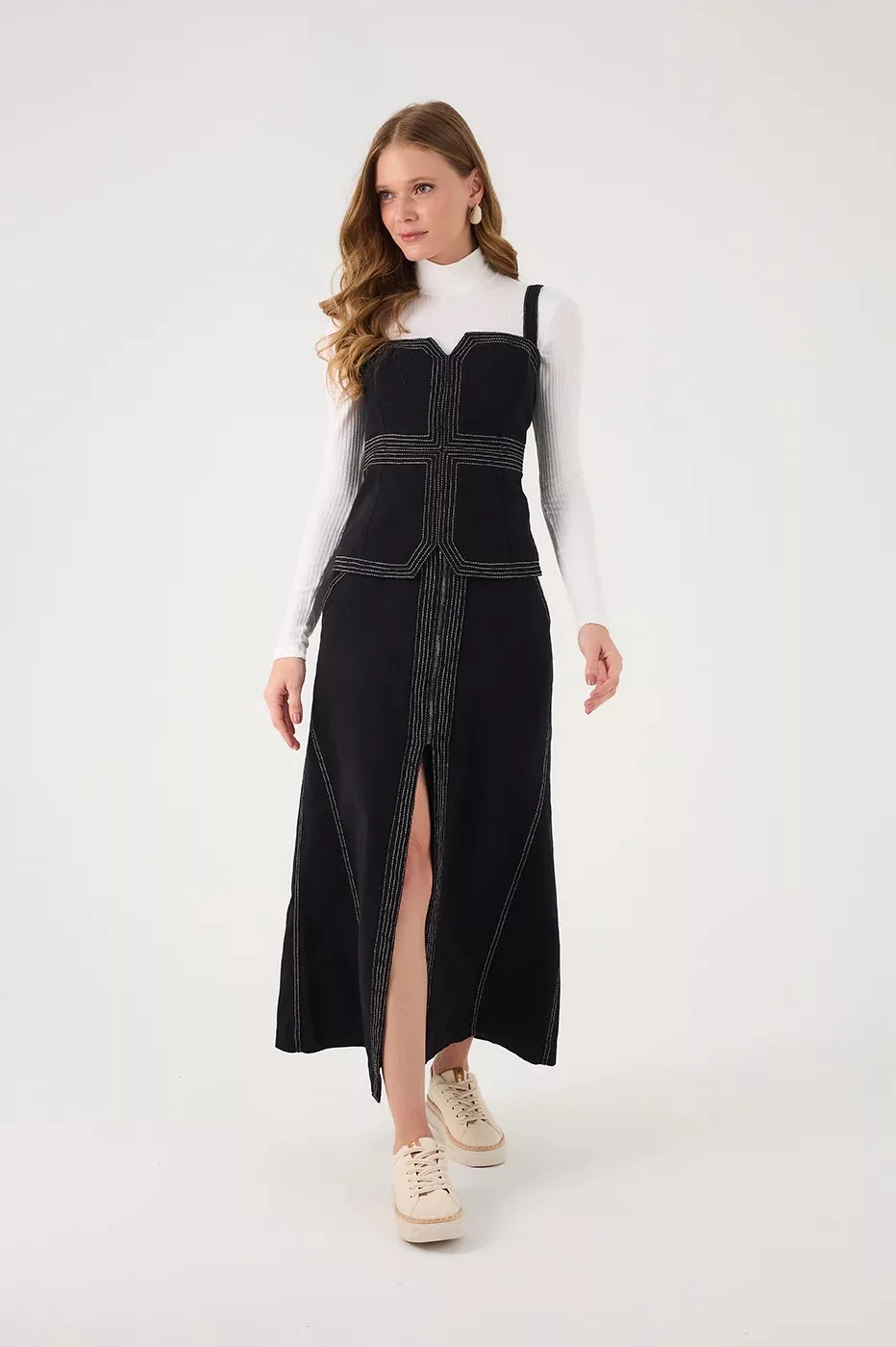 Asymmetric set